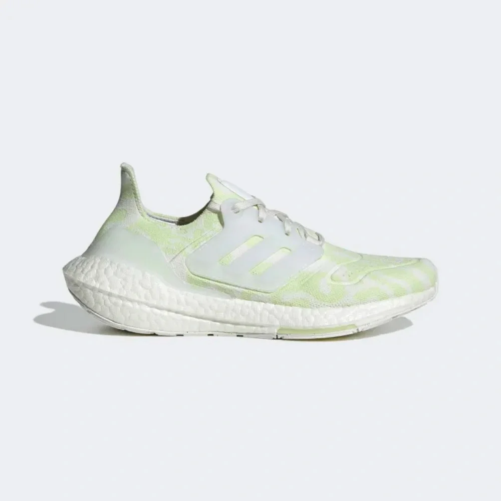 [NEW] Women's Adidas UltraBoost 22 Shoes GX6302‎